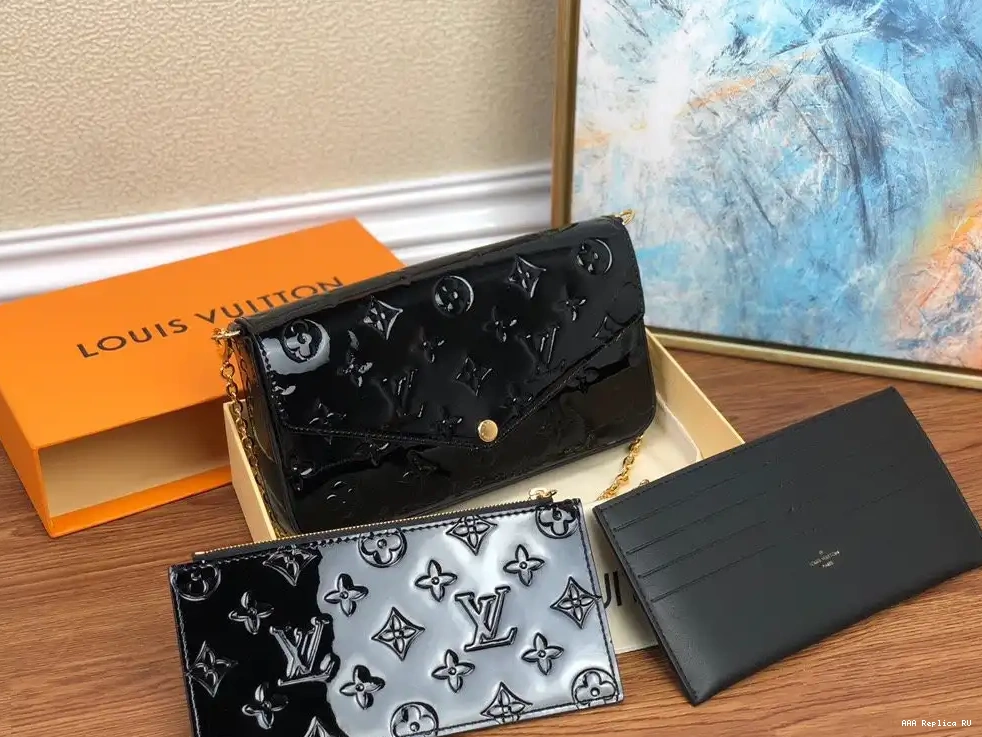 Aaa replica ru VUITTON FÉLICIE LOUIS POCHETTE 0621